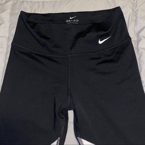 Nike Dri-fit Leggings - Picture 3 of 3